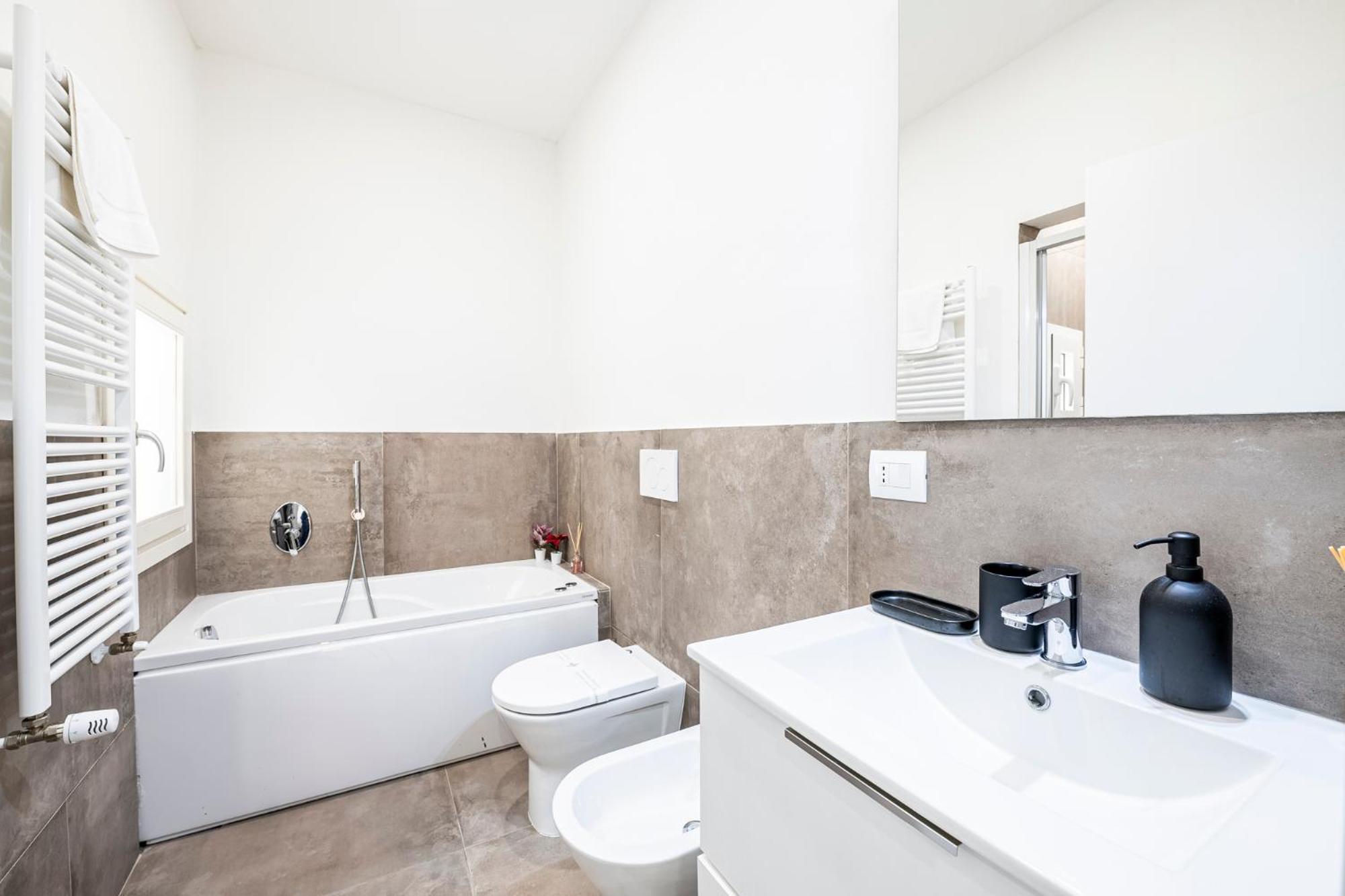 10 Minuti Duomo - Double Suite Con Idromassaggio Florencia Exterior foto